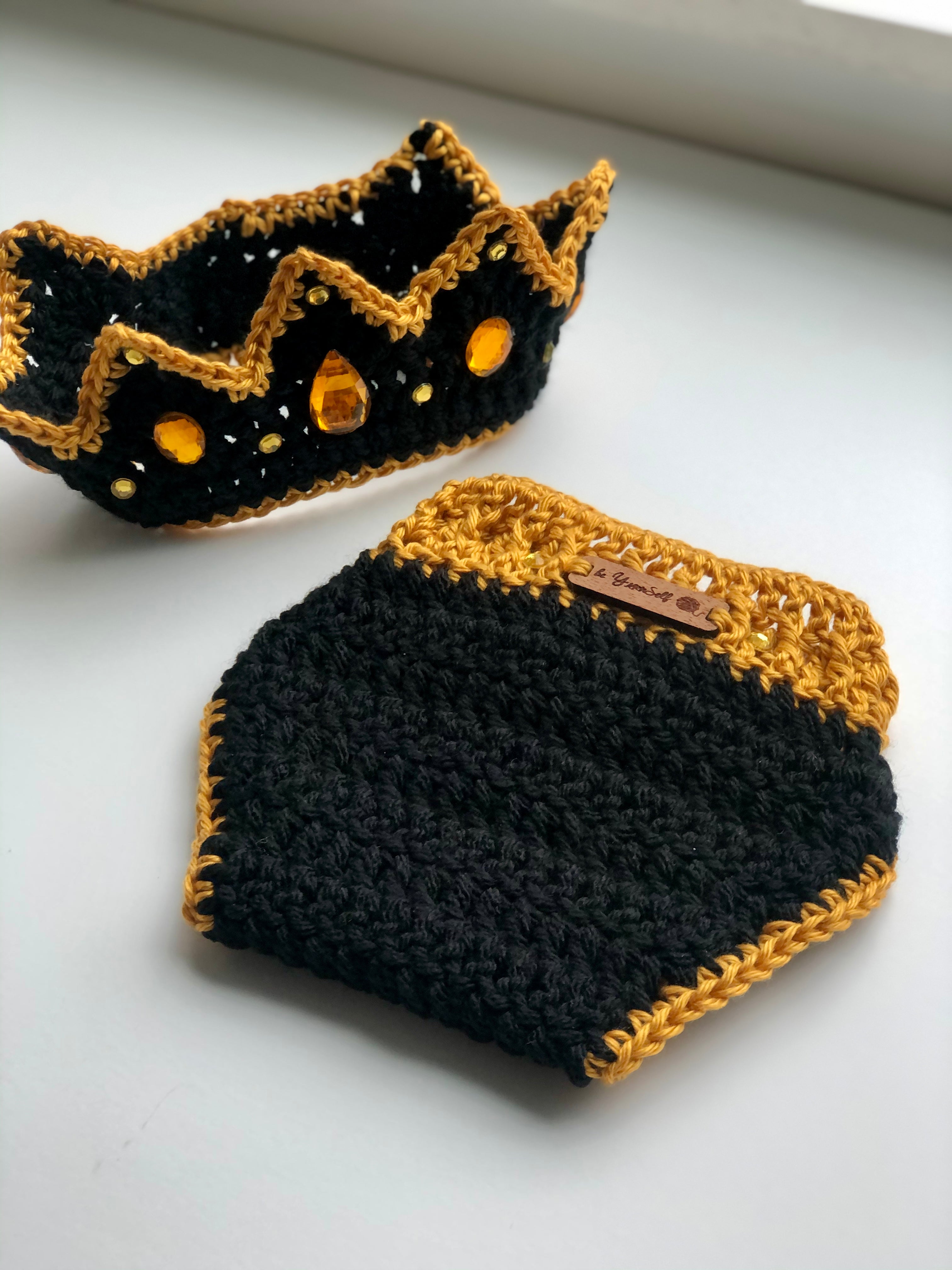 Crown Set