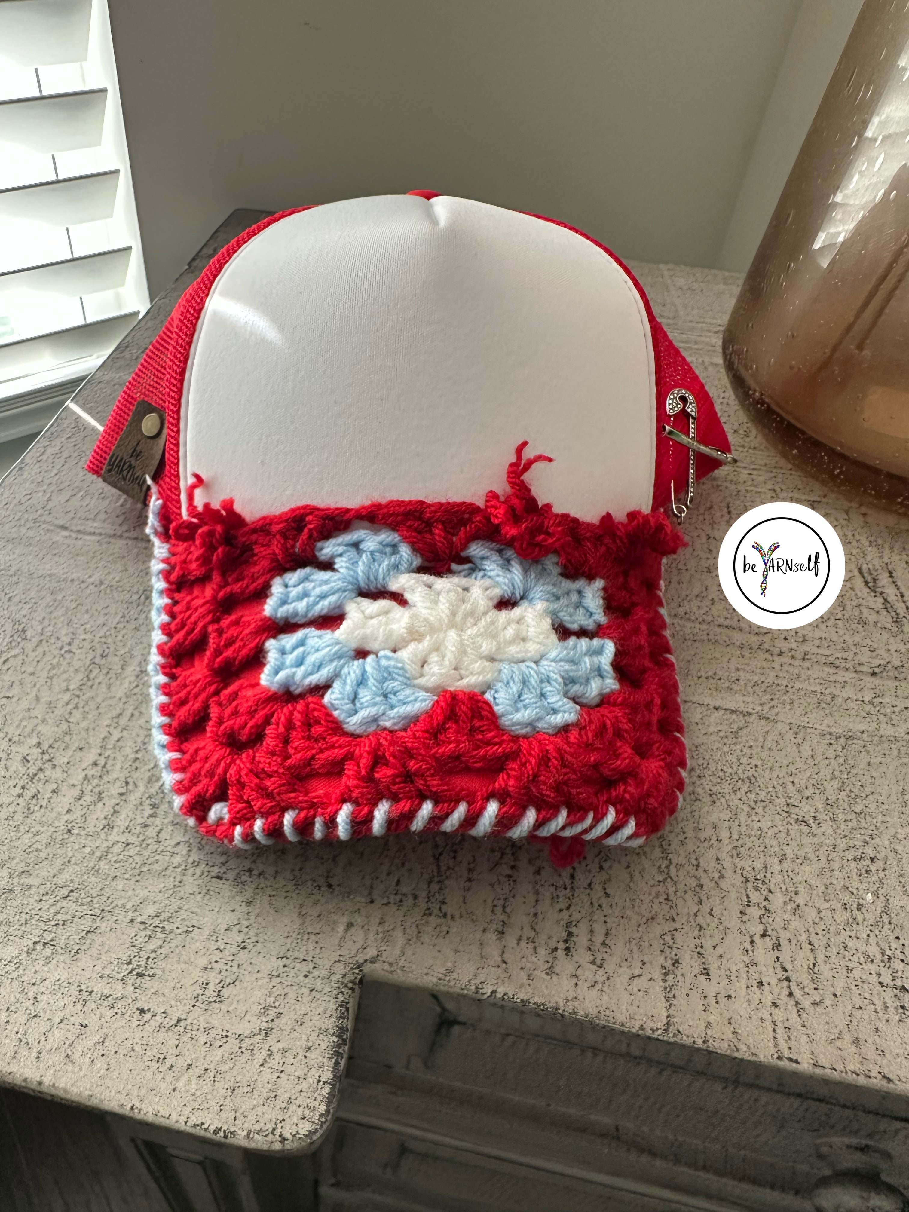 BHS SnapBack ❤️🩵🤍